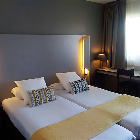 Kyriad Carcassone Ouest La Cite Hotel
