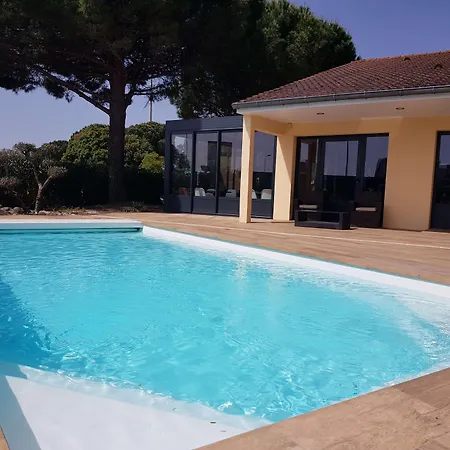Kyriad Carcassone Ouest La Cite 3* Carcassonne