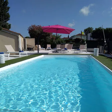 Kyriad Carcassone Ouest La Cite 3* Carcassonne