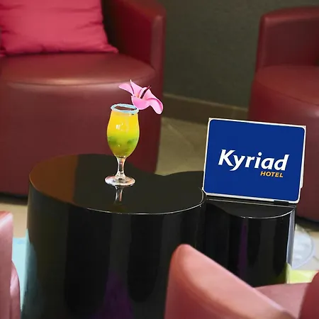Kyriad Carcassone Ouest La Cite 3*