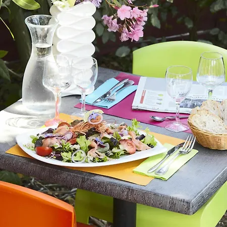Kyriad Carcassone Ouest La Cite Hotel Carcassonne